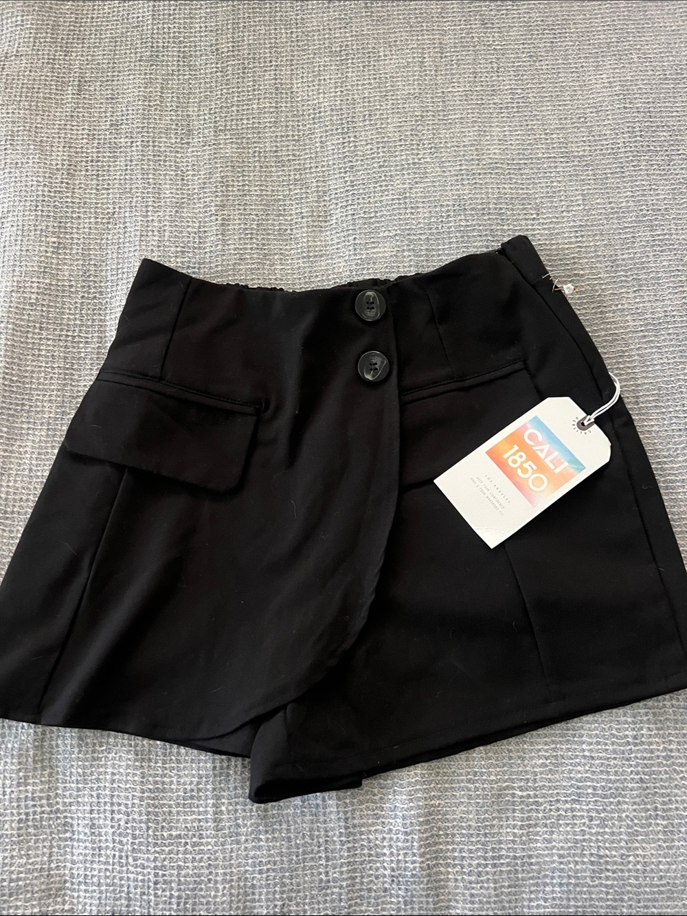 CALY 1850 Black High-Rise Skort with Button Front NWT